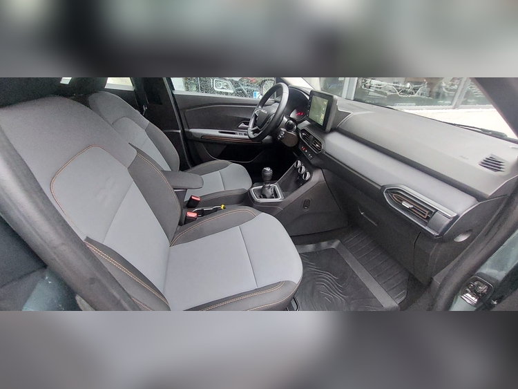 Dacia Sandero Stepway 1.0 100cv foto 13